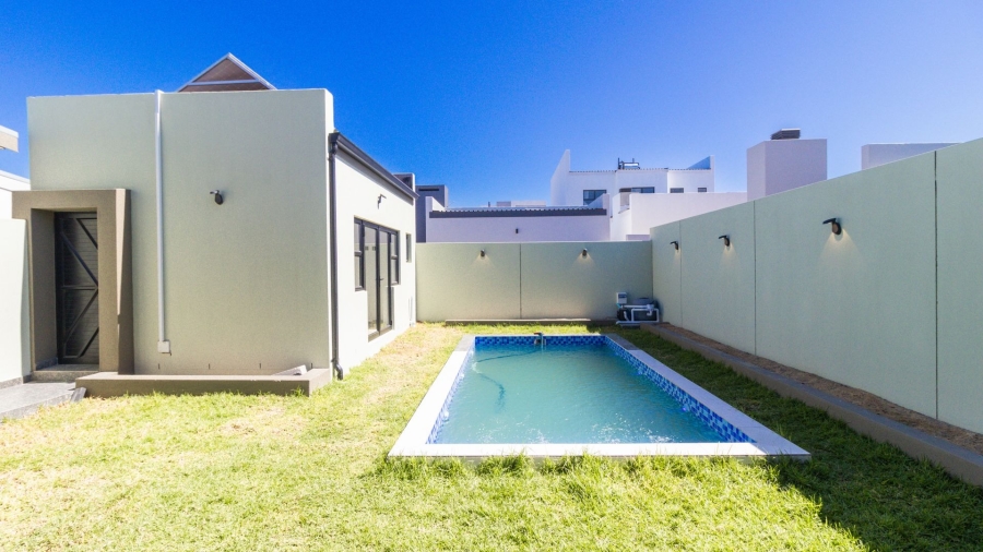 4 Bedroom Property for Sale in Sandown Western Cape